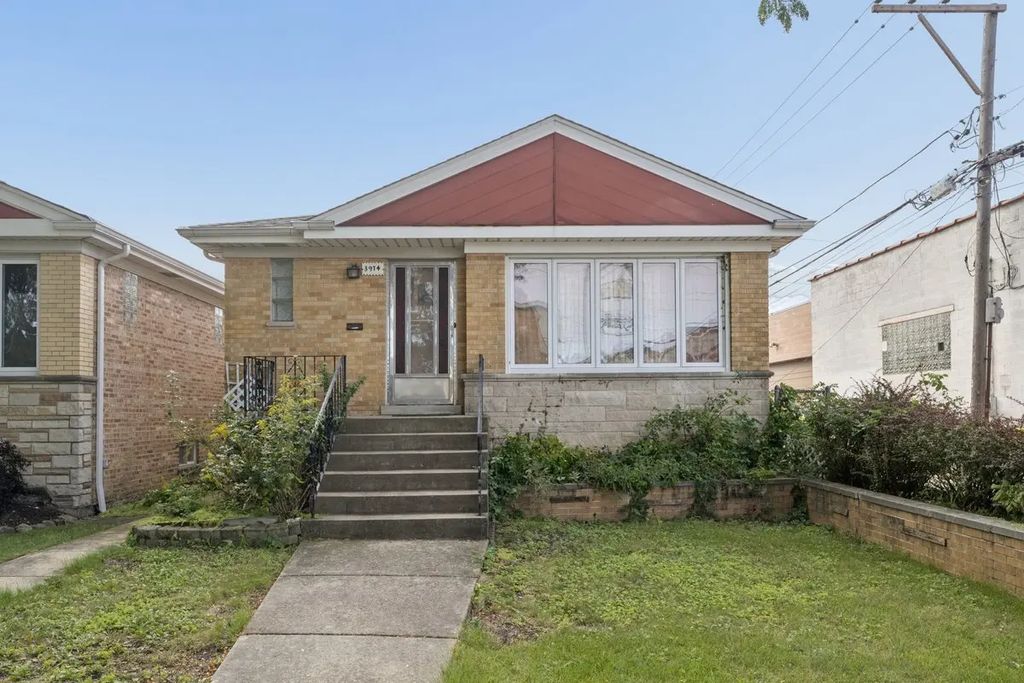 3974 N Oleander Avenue, Chicago