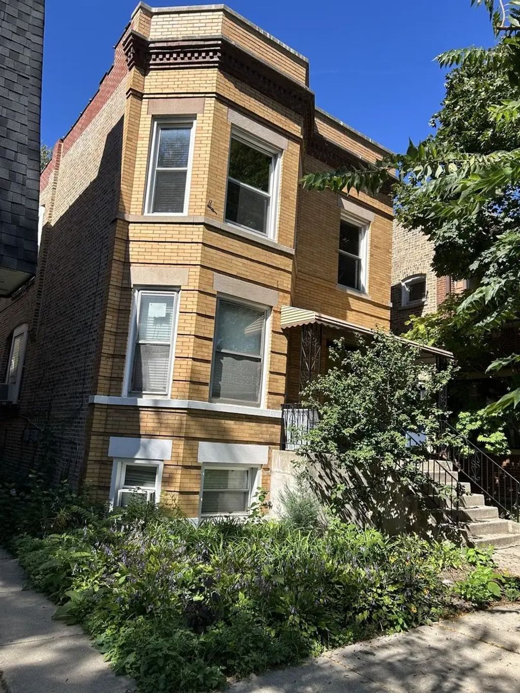 4538 N Artesian Avenue, Chicago