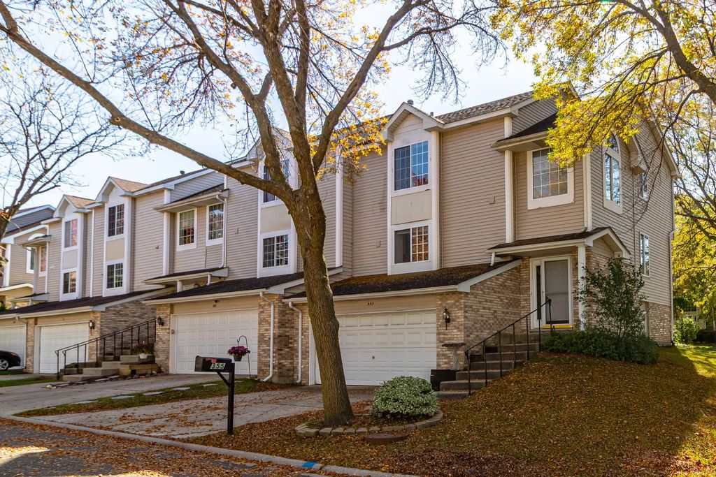 355 Stevens Court, Grayslake