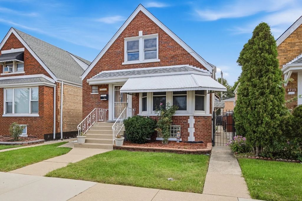 4731 S Kostner Avenue, Chicago