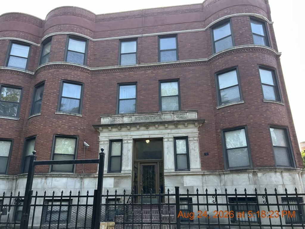 5900 S King Drive C2, Chicago