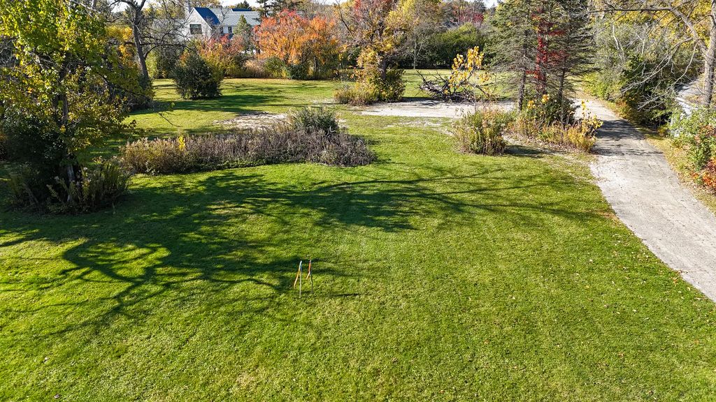 1930 Sunset Ridge Road, Northfield
