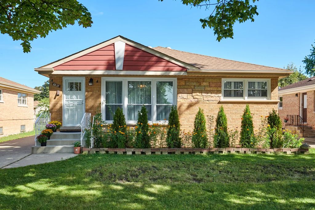 8835 National Avenue, Morton Grove