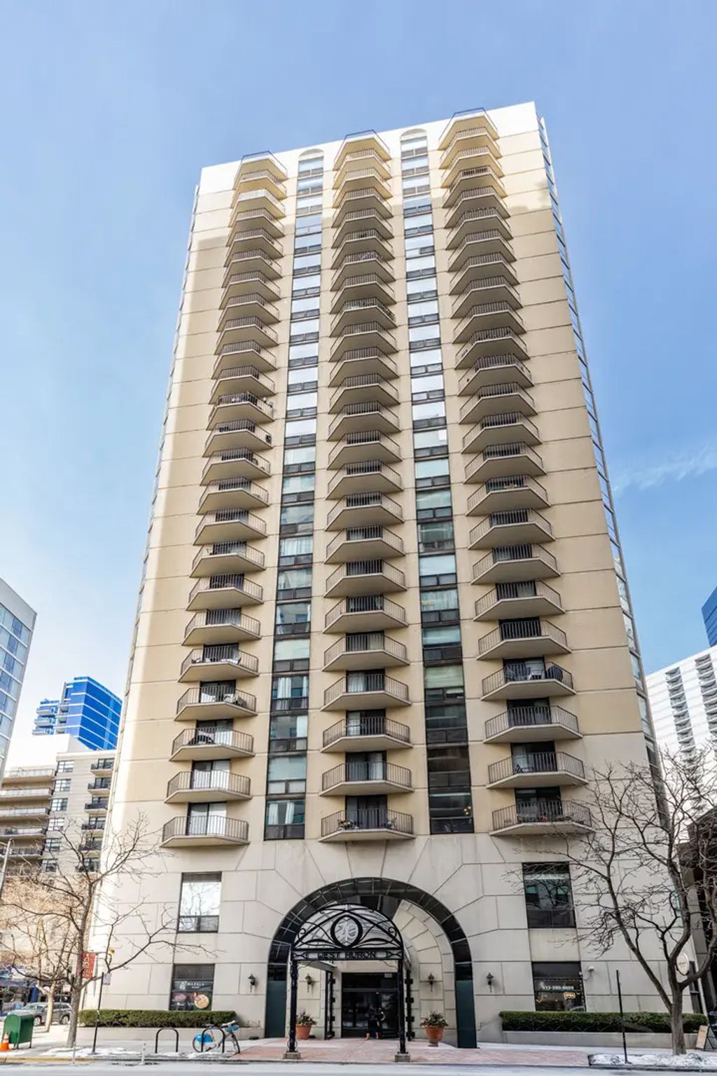 70 W Huron Street 802, Chicago