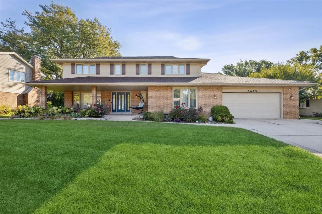 6645 Sheffield Lane, Willowbrook