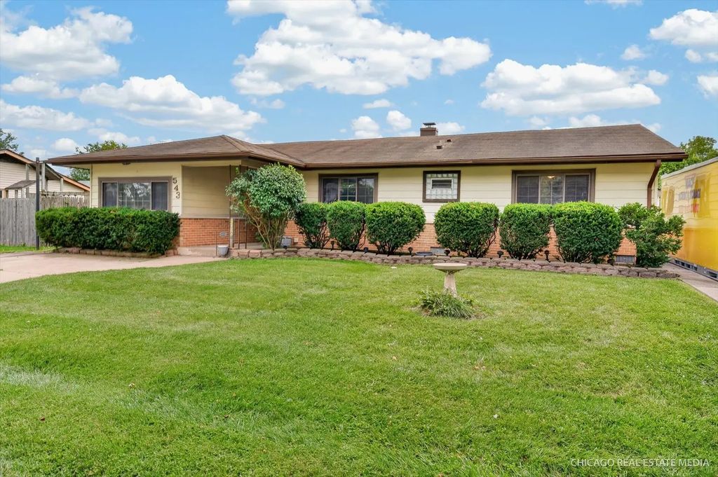 543 Germaine Lane, Elk Grove Village