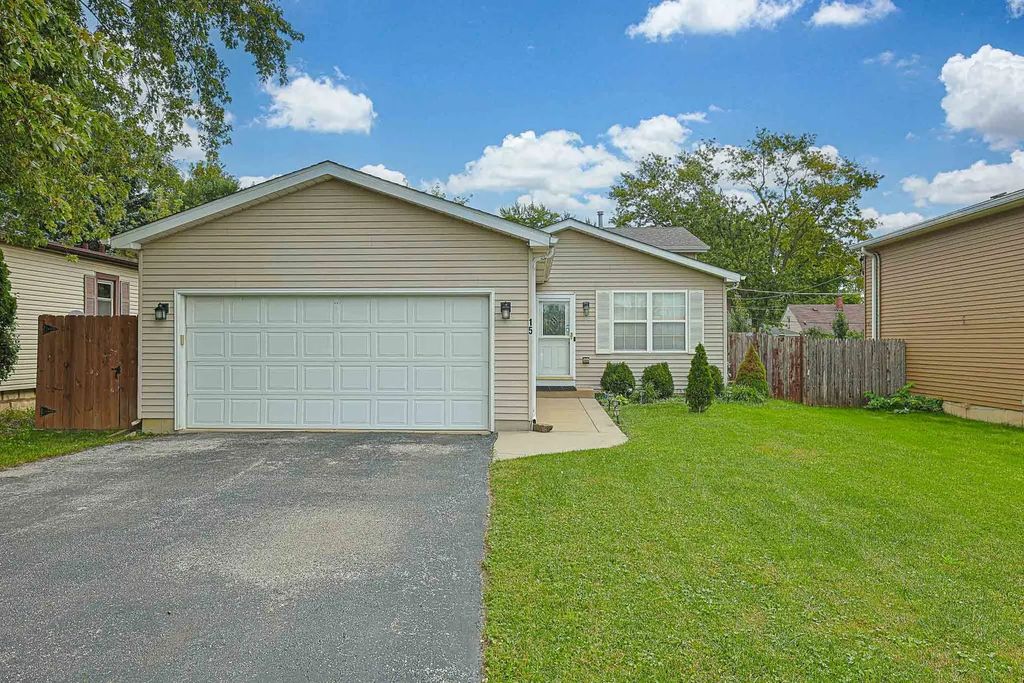 15 N Frolic Avenue, Waukegan