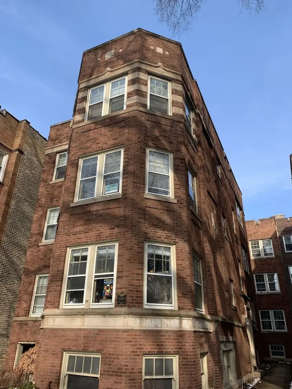 2046 W Farragut Avenue 3, Chicago