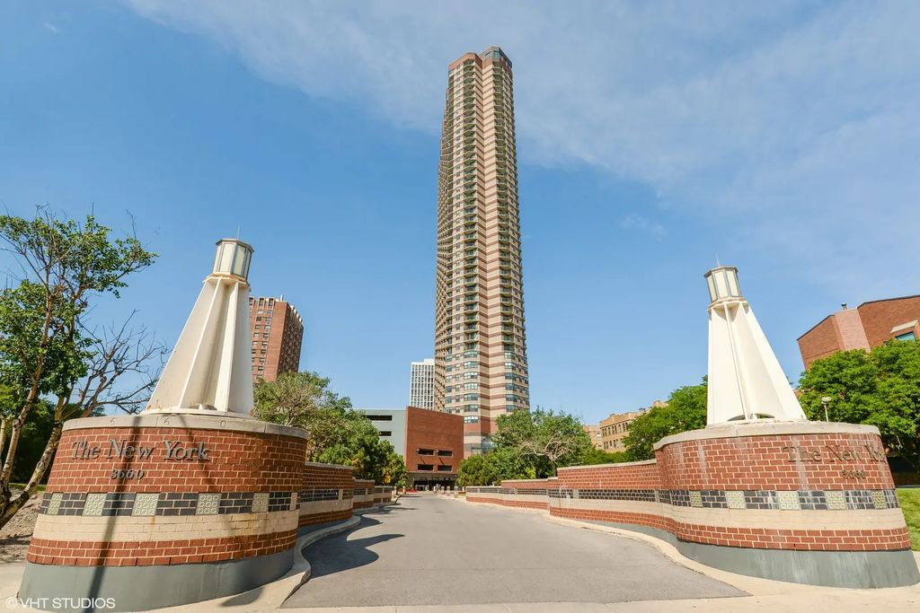 3660 N Lake Shore Drive 2703, Chicago
