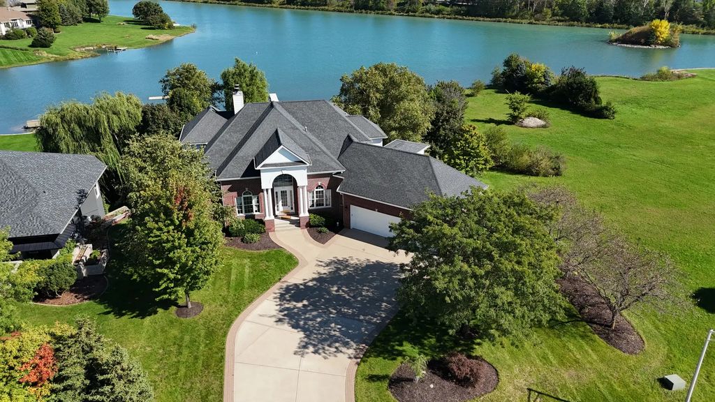 212 Slalom Court, Minooka