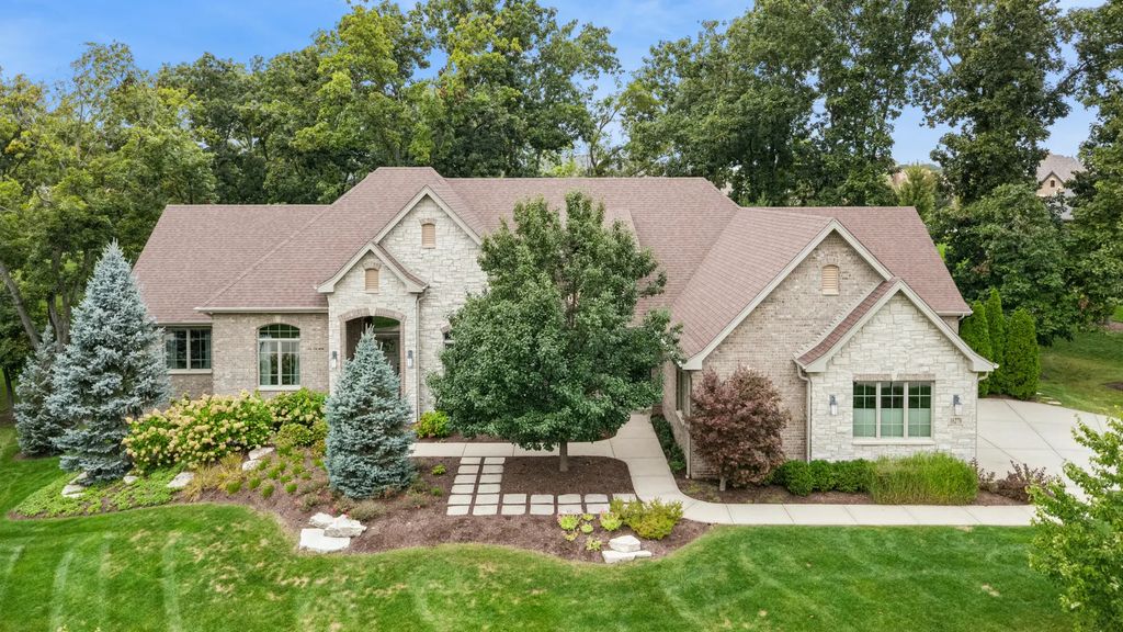 16270 Lakewood Path, Homer Glen