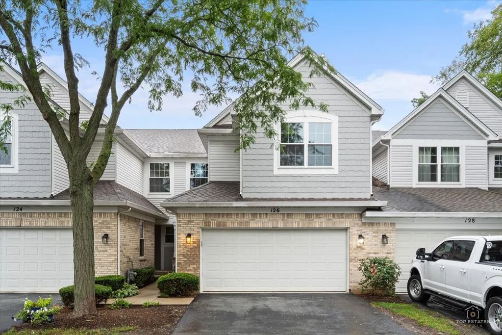 126 Bay Drive 126, Itasca