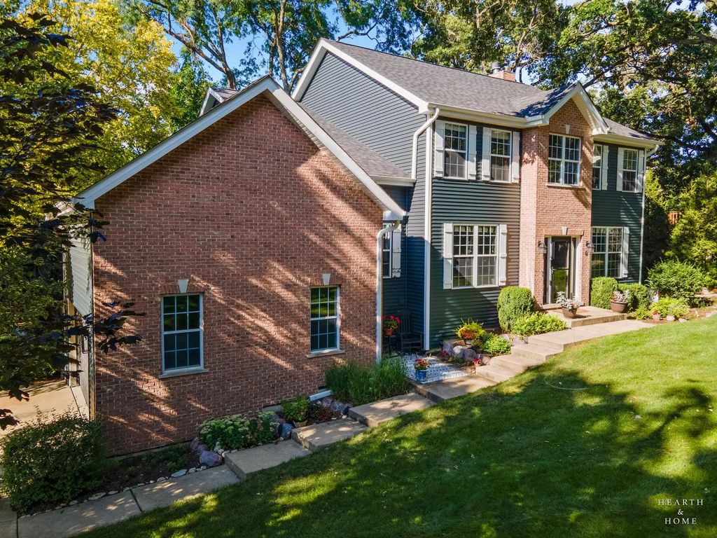 399 Asbury Avenue, Fox River Grove