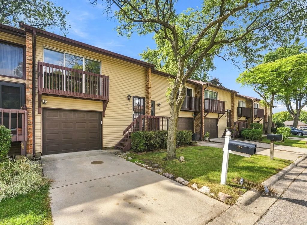 457 Sioux Drive, Bolingbrook