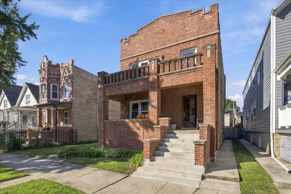 2446 N Springfield Avenue 2, Chicago