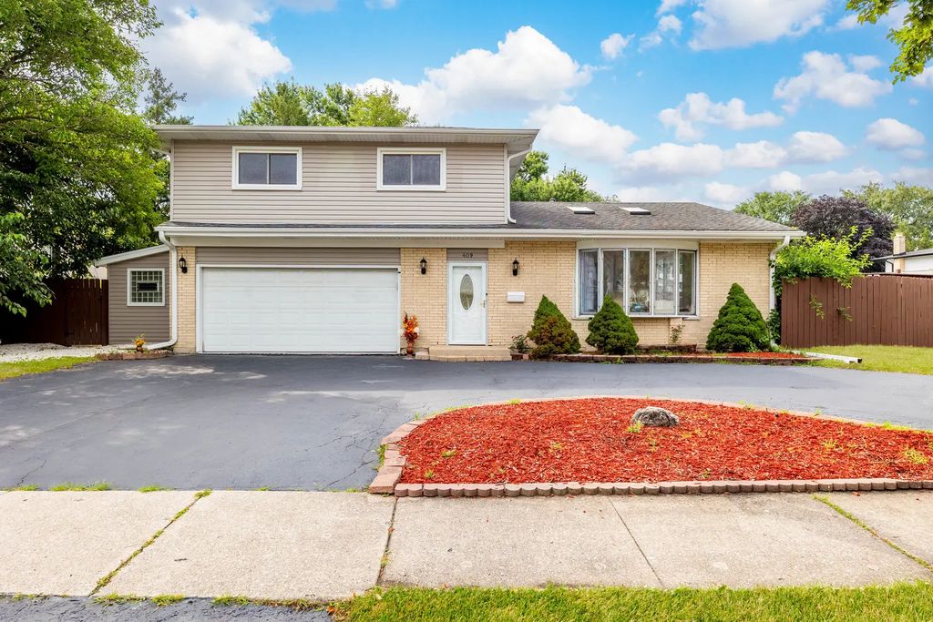 409 Hillcrest Lane, Lombard