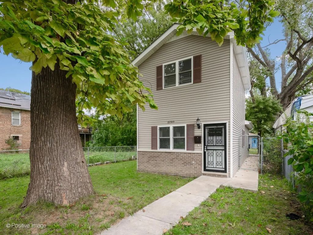 15709 Lexington Avenue, Harvey