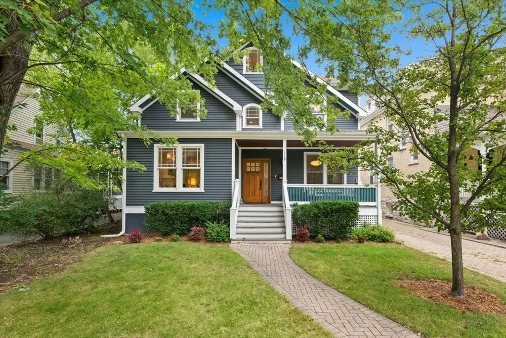 1119 Oak Avenue, Evanston