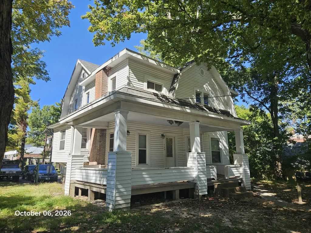 406 S Beveridge Street, Carbondale