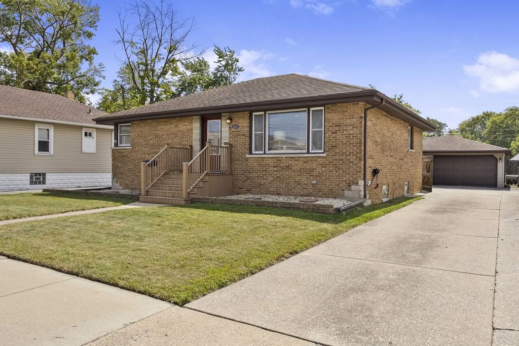 3427 Adams Street, Lansing