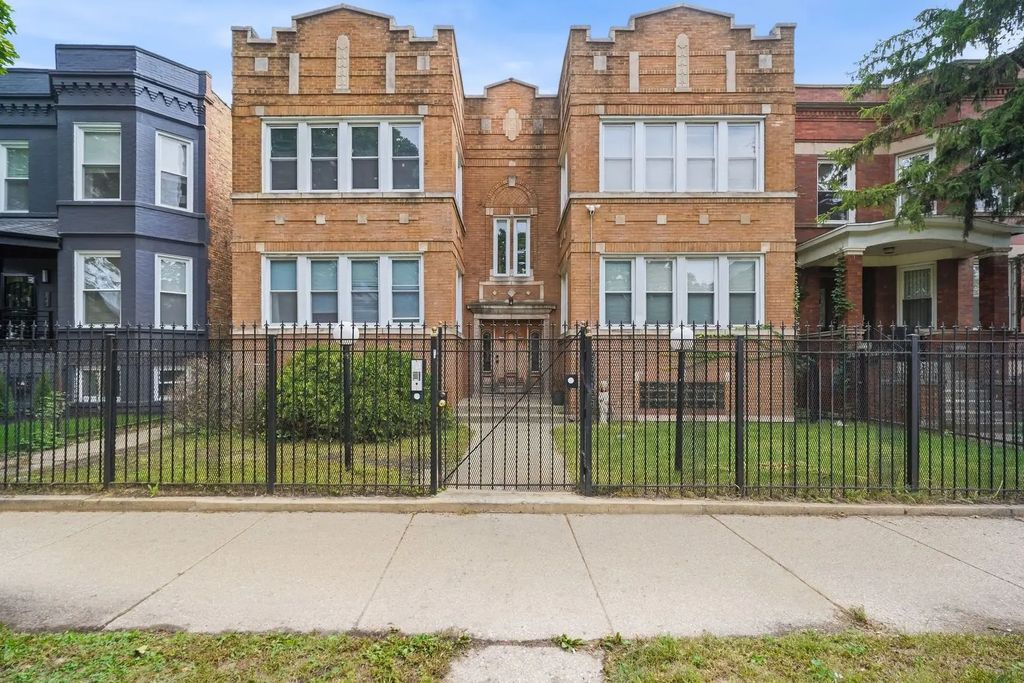 6945 S Calumet Avenue 1s, Chicago