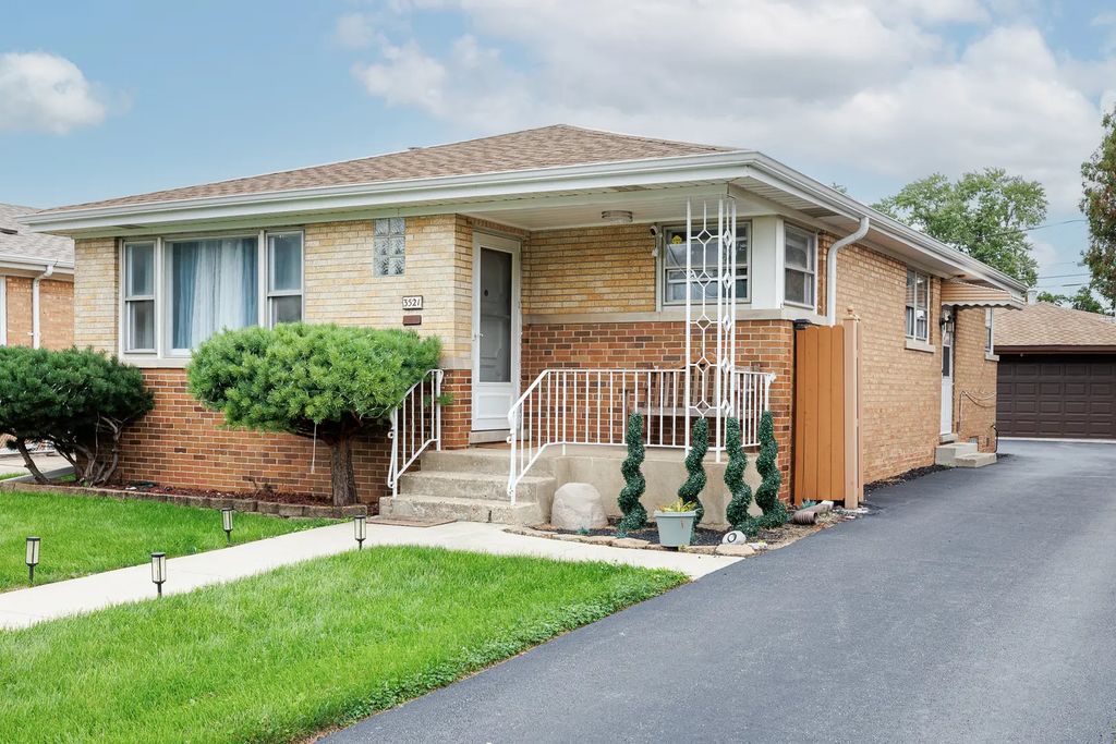 3521 Sarah Street, Franklin Park