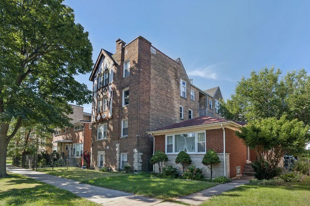 6450 N Troy Street 3w, Chicago