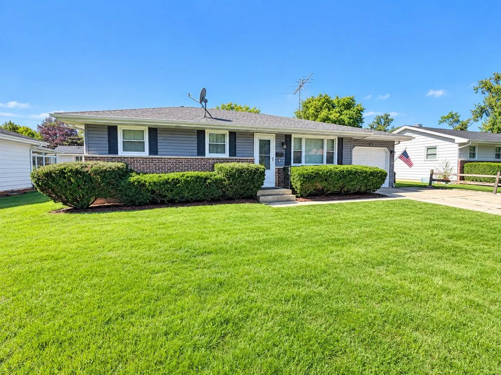 194 Patrick Drive, South Elgin