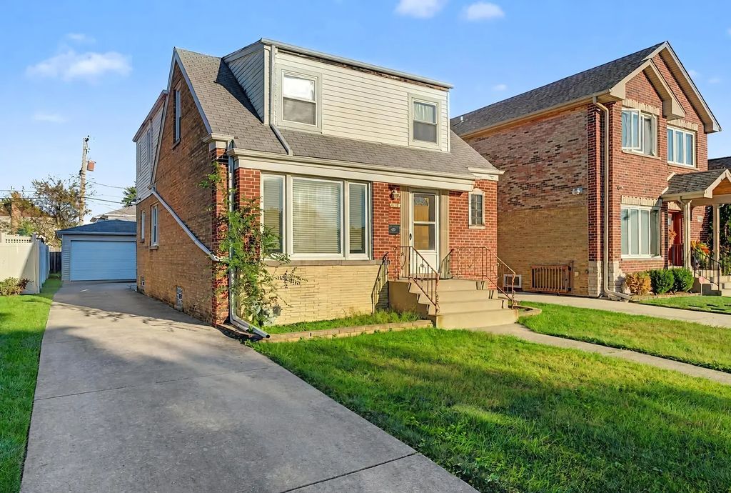 5137 N Oketo Avenue, Harwood Heights
