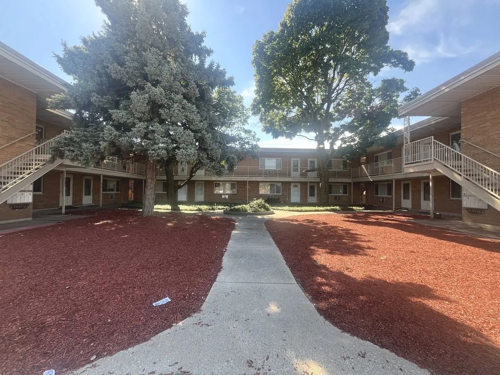 4211 W 95th Street 1a, Oak Lawn