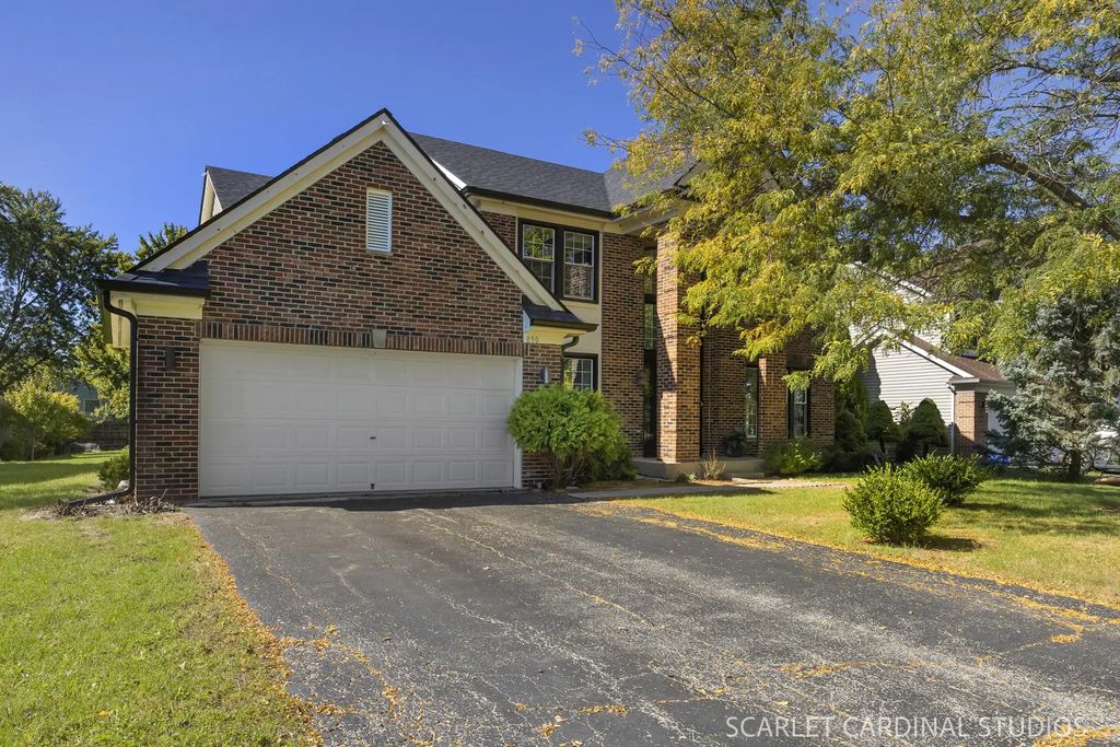 890 Brompton Circle, Bolingbrook