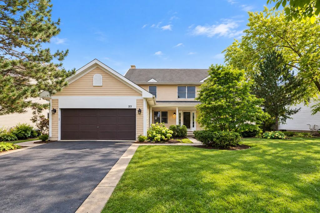 77 Montclair Road, Vernon Hills