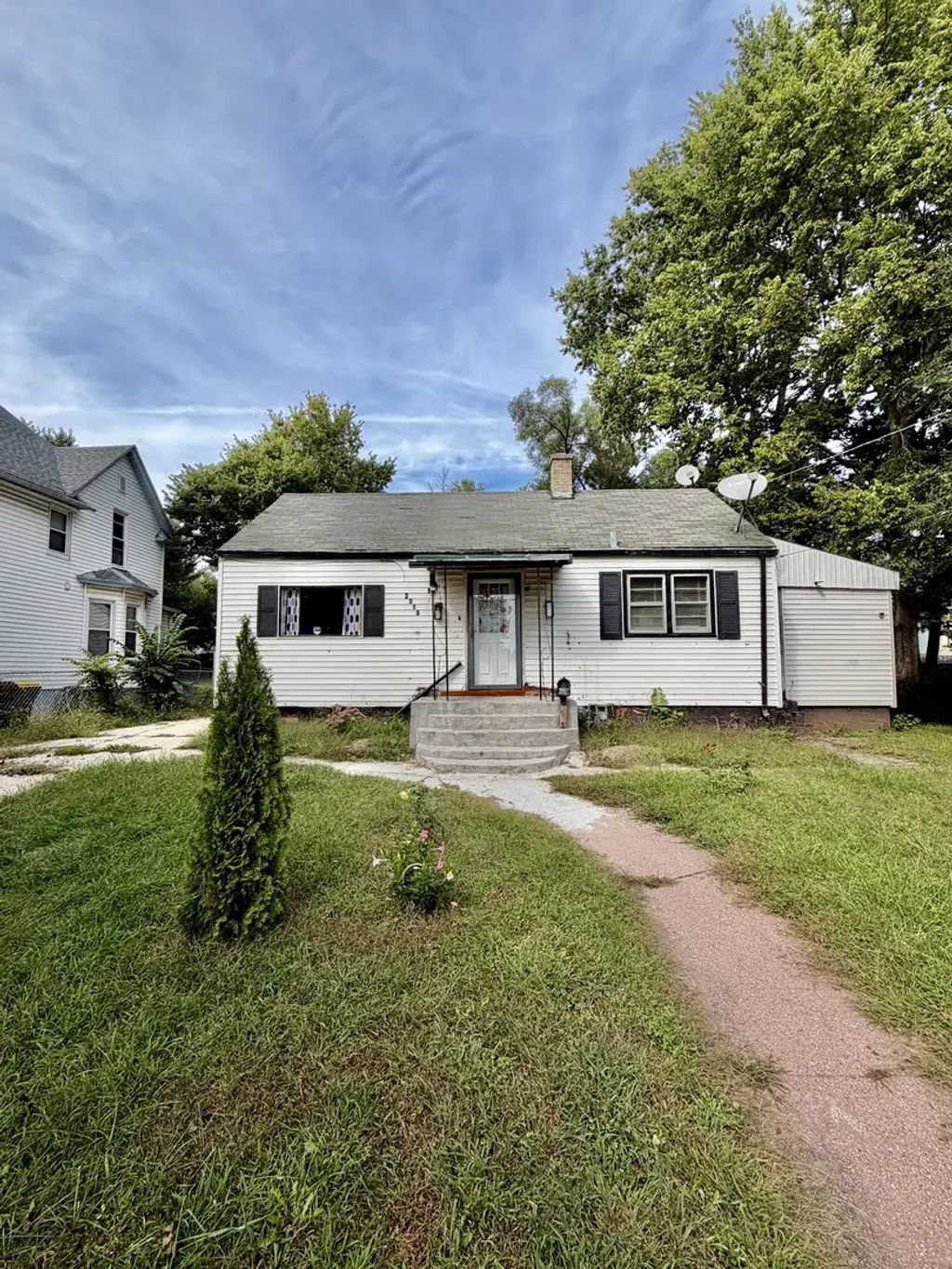 2015 Chestnut Street, Rockford