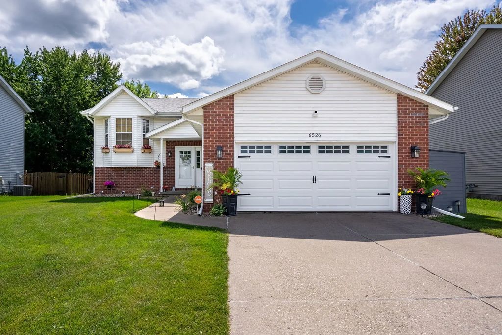 6526 Silvercreek Drive, Davenport
