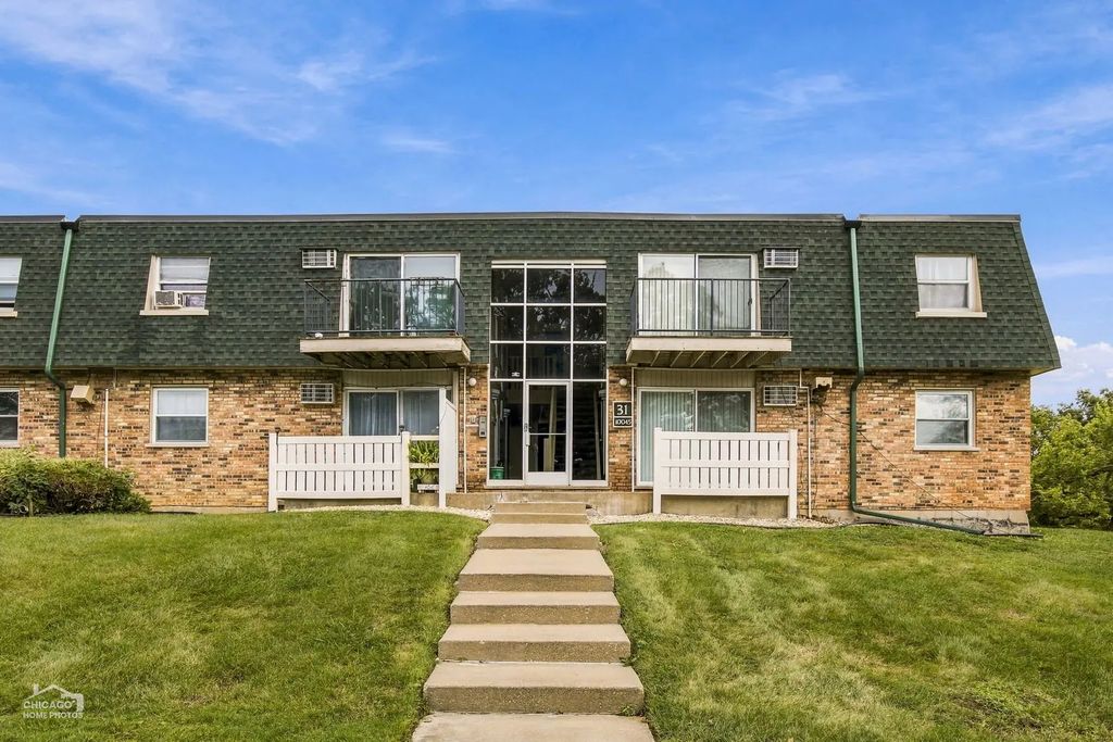 10045 S Walnut Terrace 1-101, Palos Hills