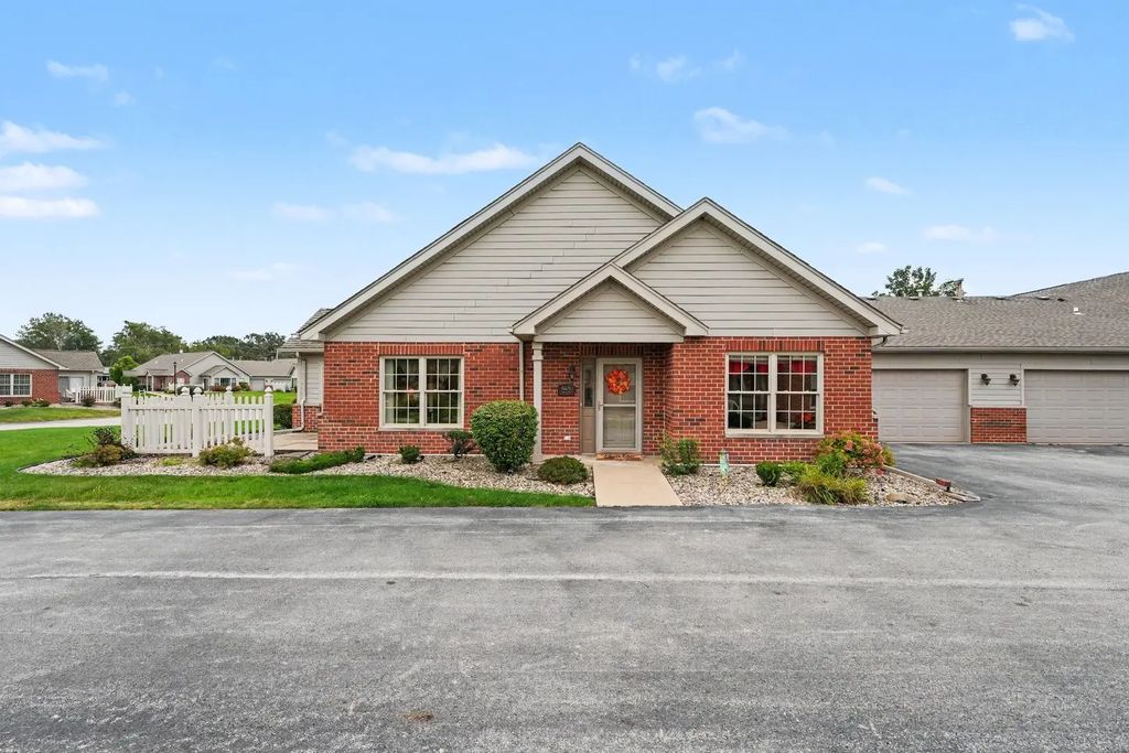18611 Villa Court, Lansing
