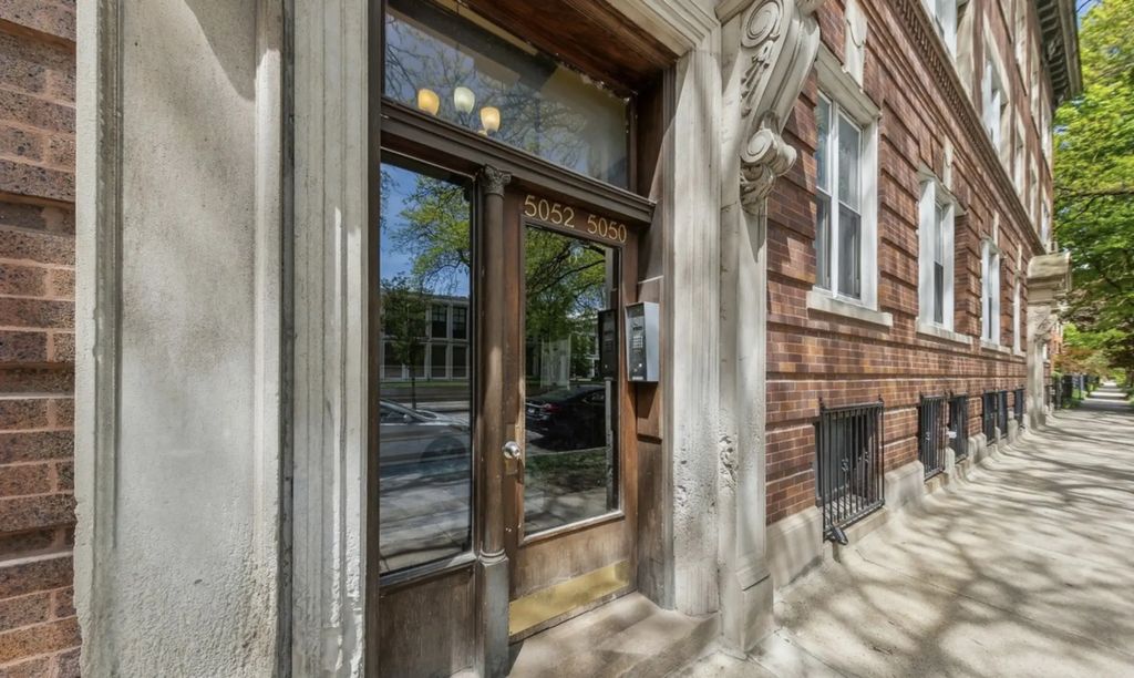 5050 S Blackstone Avenue 1, Chicago