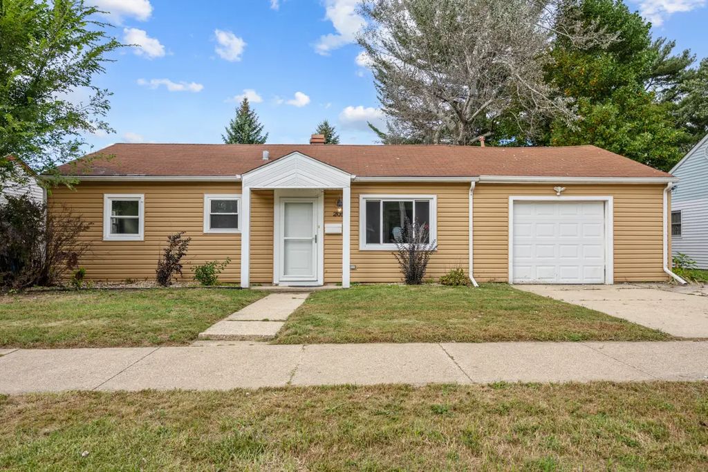 205 Hereford Drive, Steger