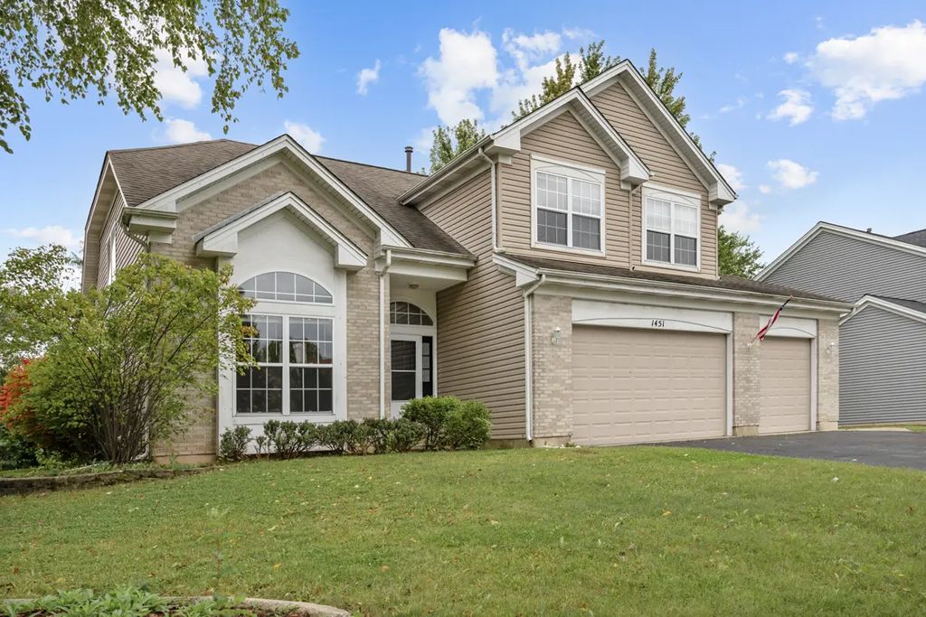 1451 Richmond Lane, Algonquin