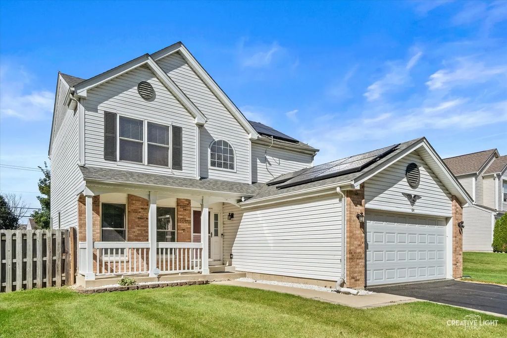 624 Jenna Drive, South Elgin