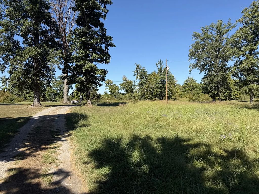 4219 Dahlia Road, Pinckneyville