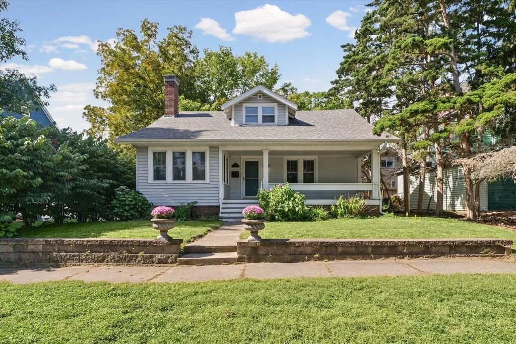 403 S New Street, Champaign