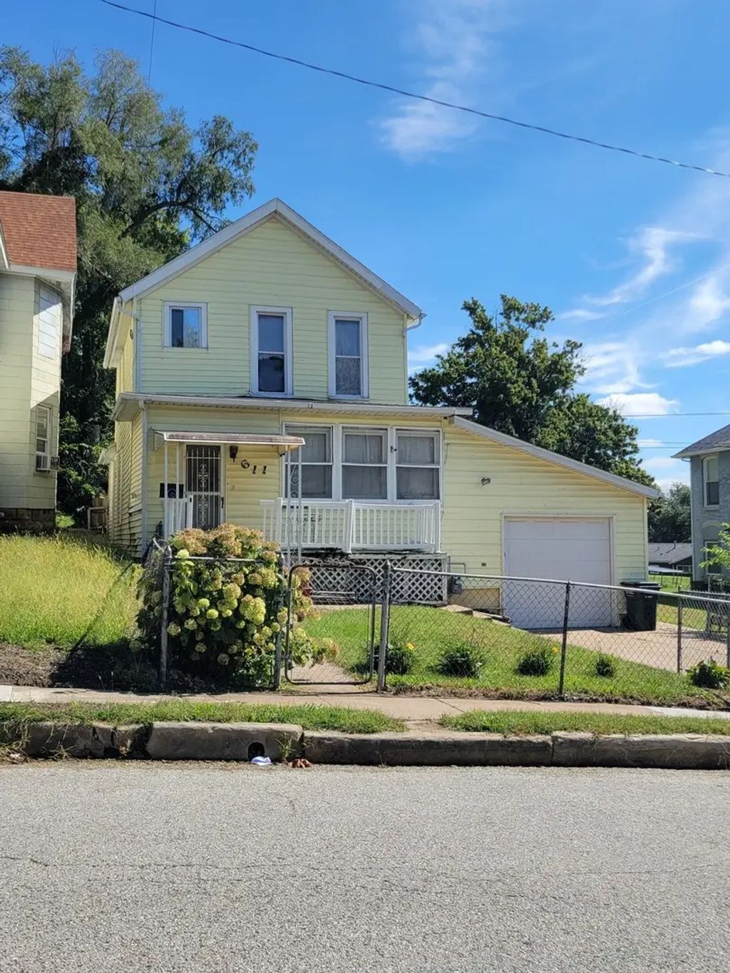 611 Farnam Street, Davenport