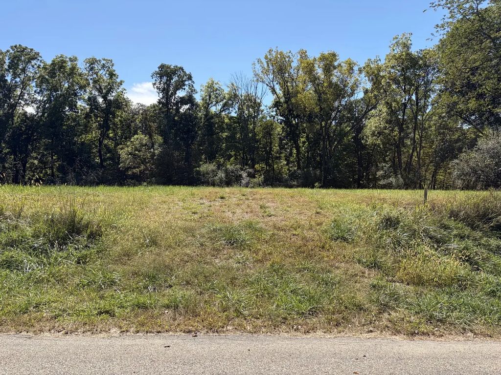 409 Sunnyslope Drive, Varna