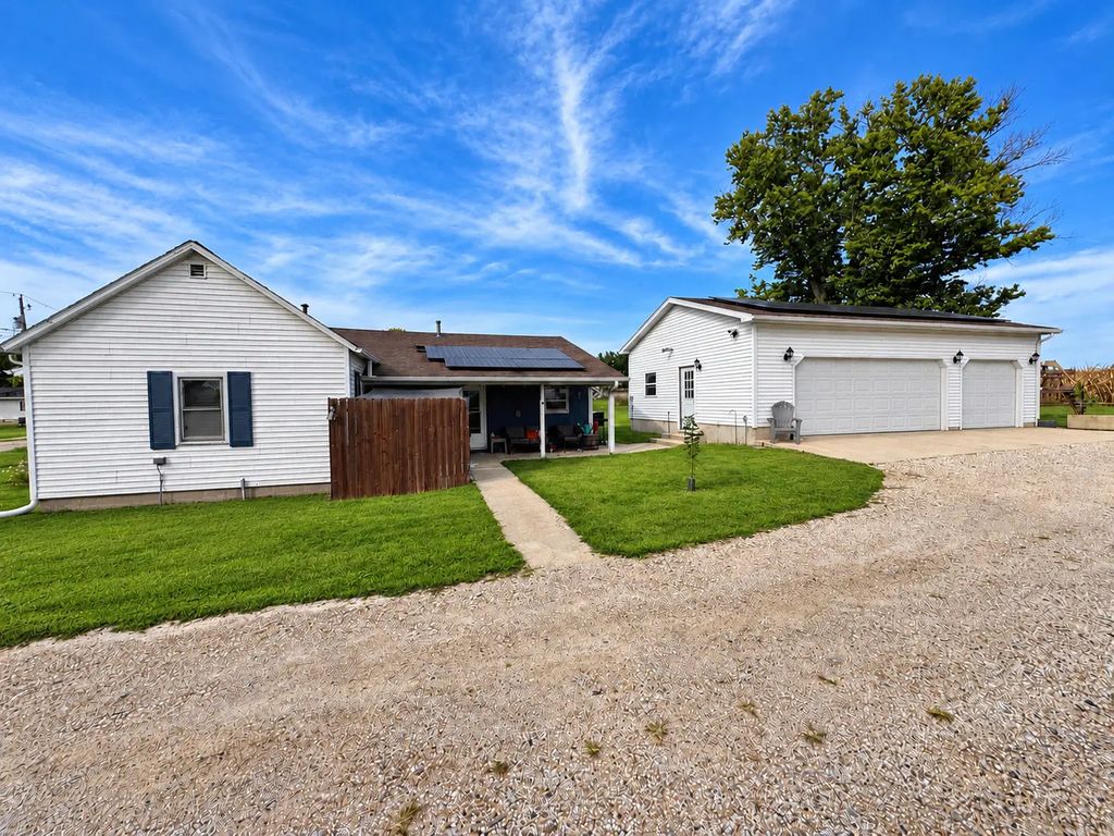 317 S Maple Street, Wyanet