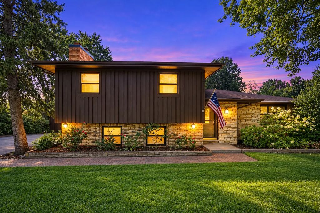 11s534 Lemont Road, Lemont