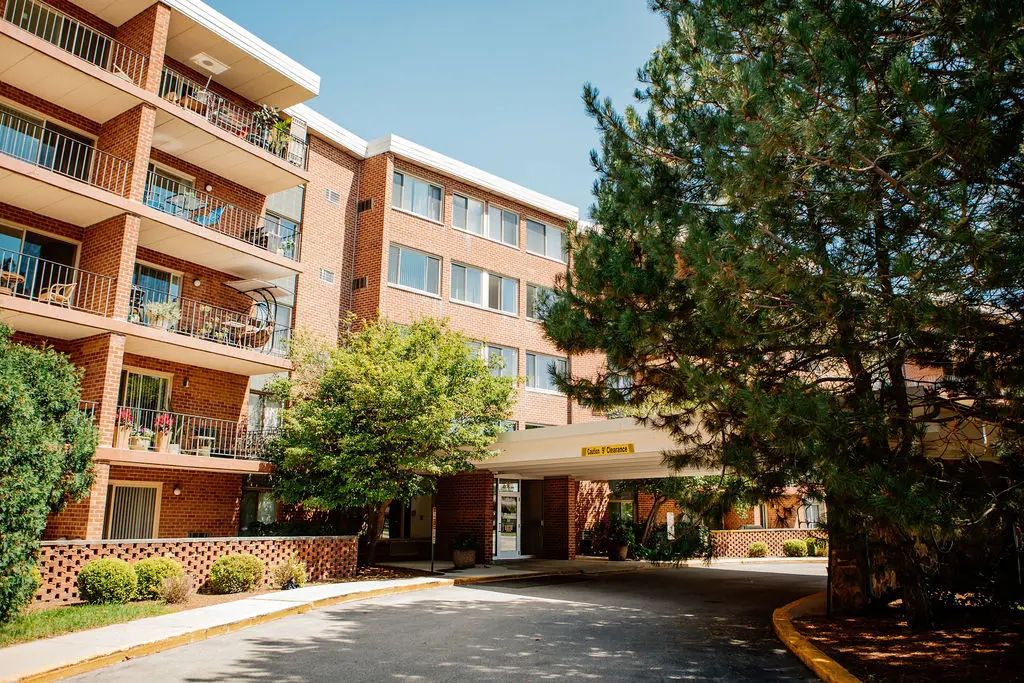 16 E Old Willow Road 206-s, Prospect Heights