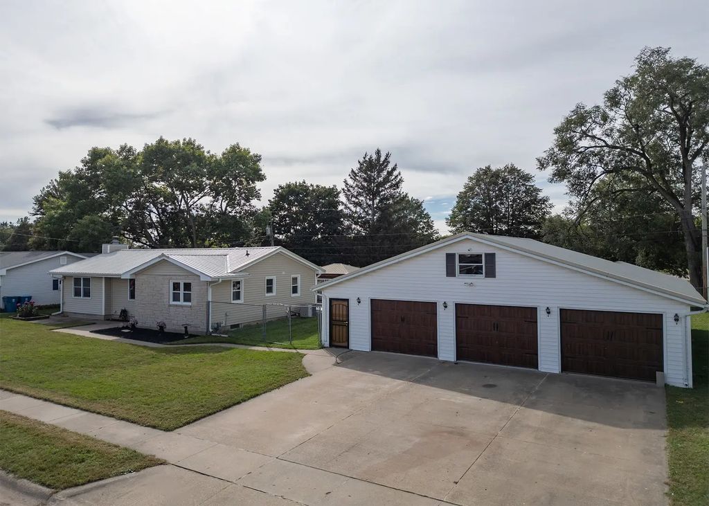 1309 Hiawatha Lane, Camanche