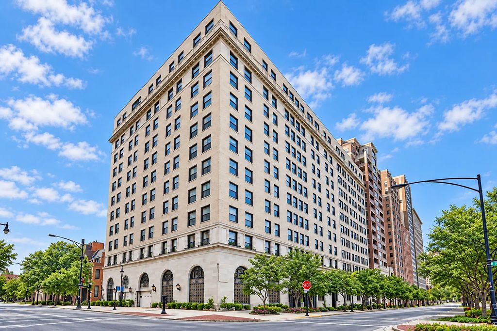 2100 N Lincoln Park West 4dn, Chicago