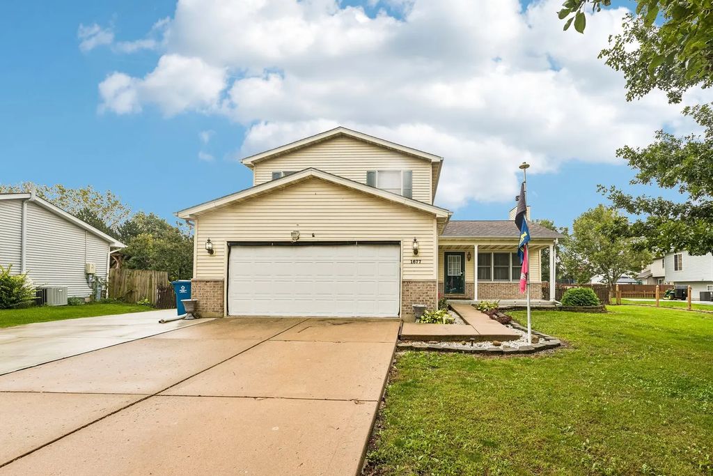 1677 Carol Anne Drive, Morris